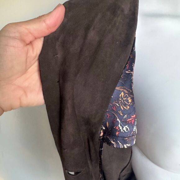 Elie Tahari Long Brown Suede Fitted Jacket With Ornate Buttons Size S - Picture 9 of 10